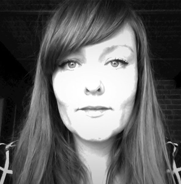 Photographic portrait of Debbie Pryor