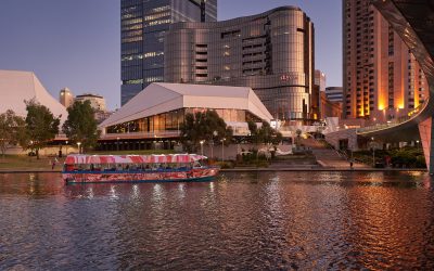 Ramsay Art Boat: River Tapestry, Alice Lindstrom